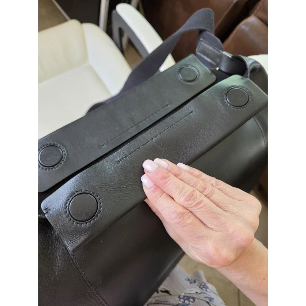 Everlane The Form Crossbody Bag Black Leather Minimalist Made In Italy
